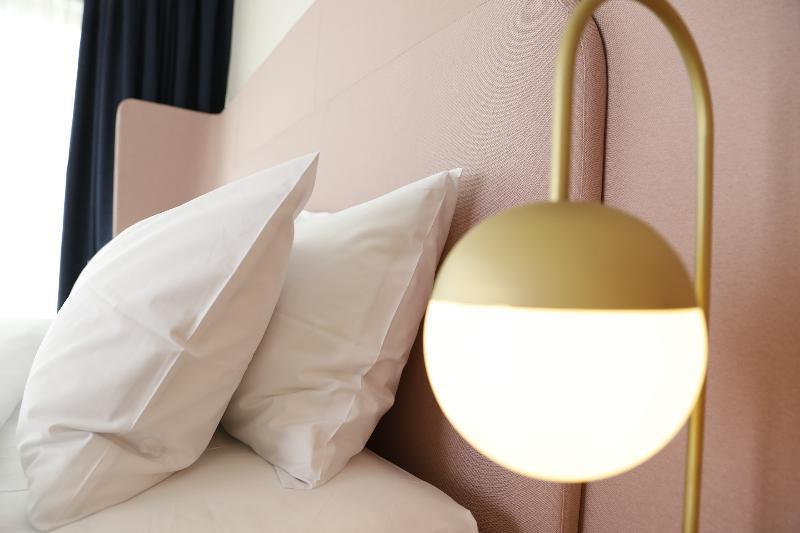 Gatsby Athens Hotel Luaran gambar A lamp